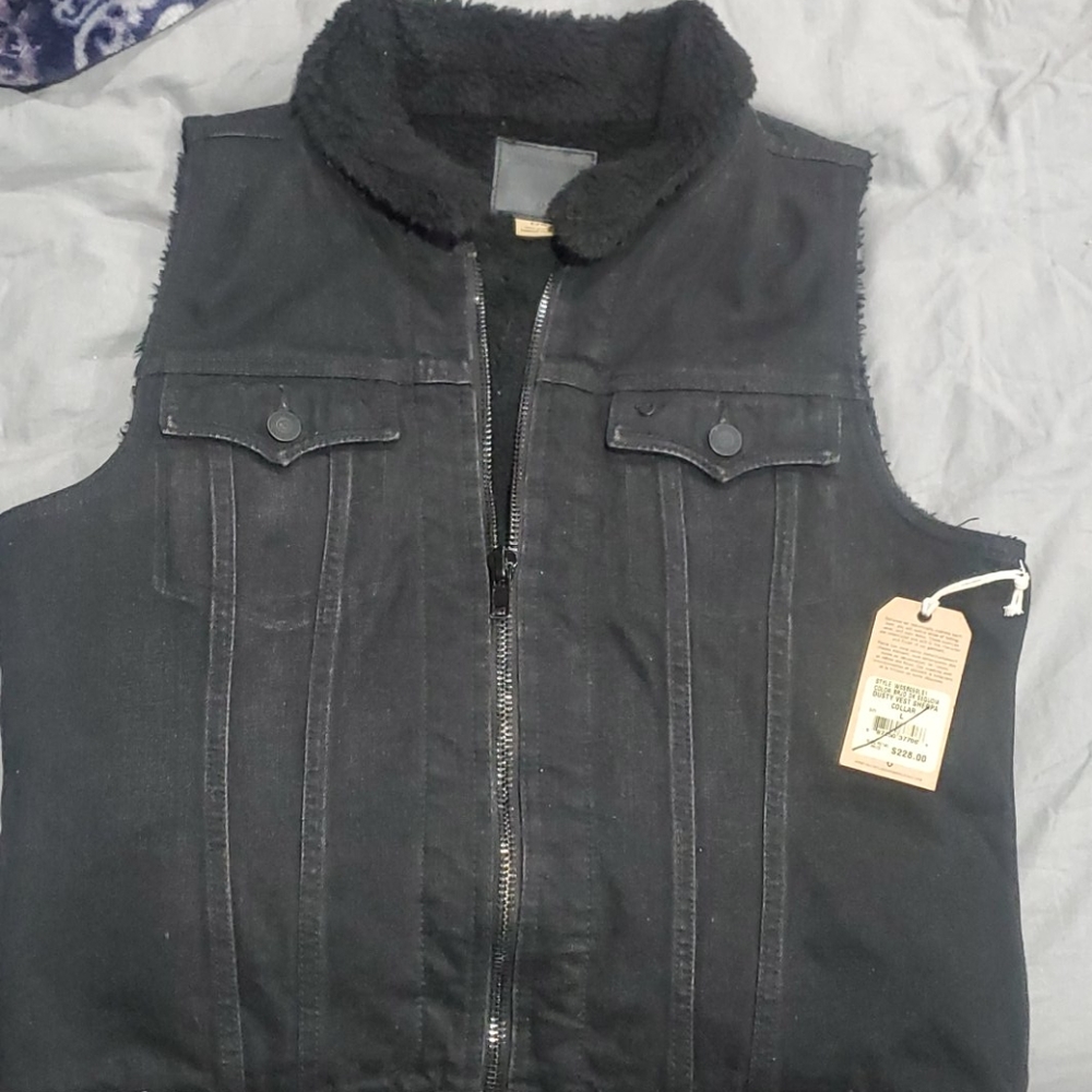 True religion women's vest